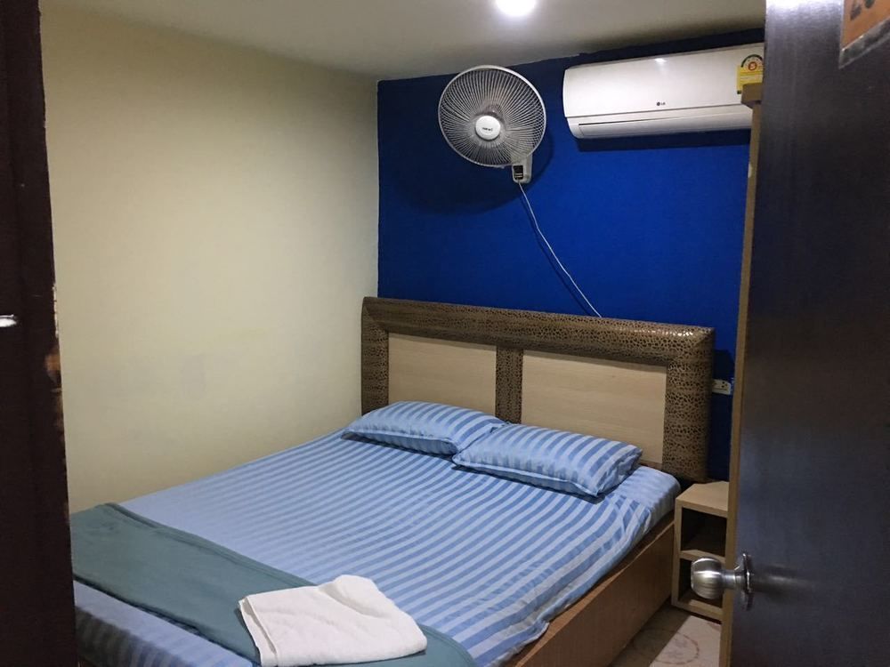 파리 인 방콕 호텔 외부 사진